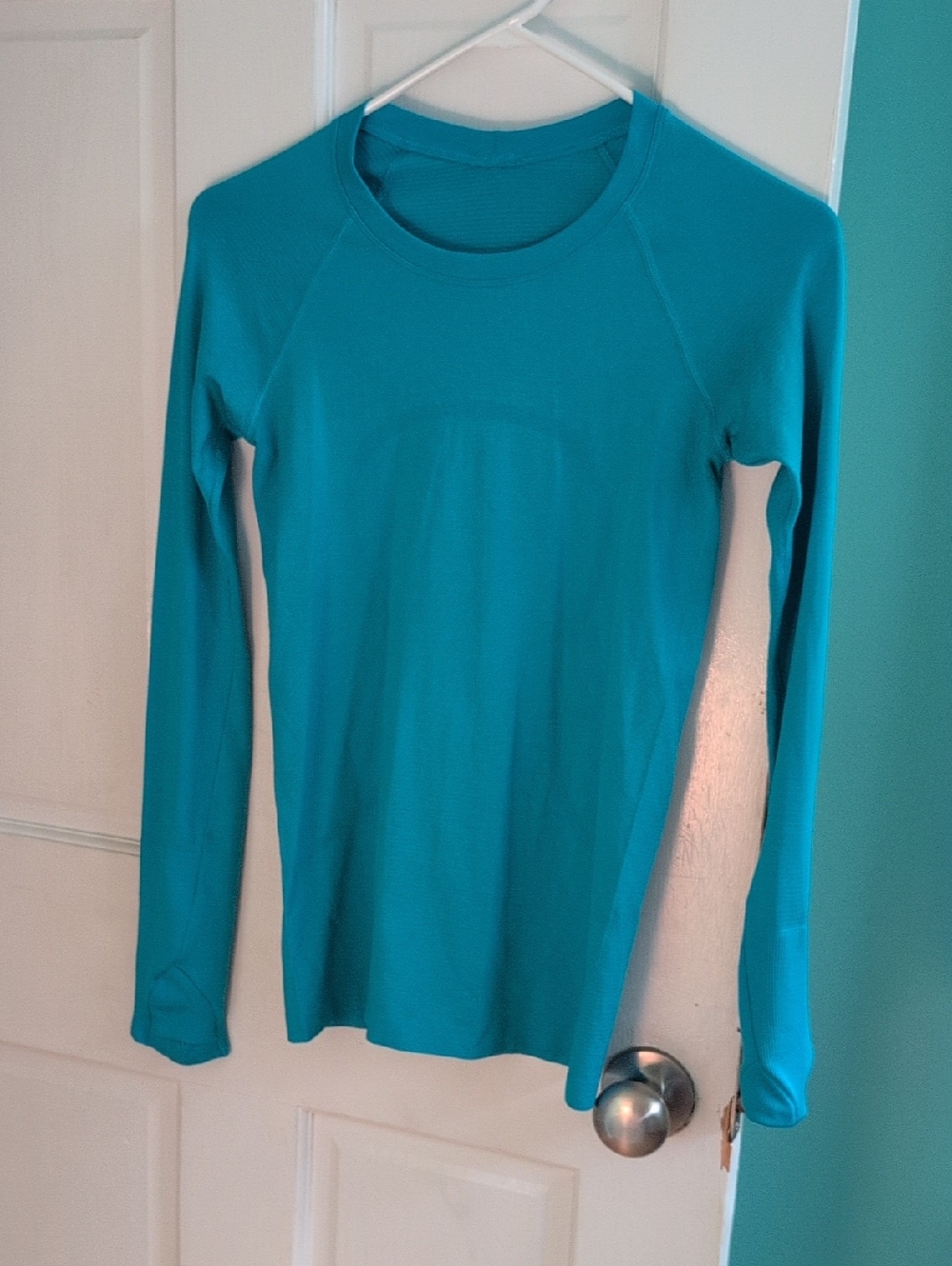 Lululemon Define Long Sleeve Crewneck Top